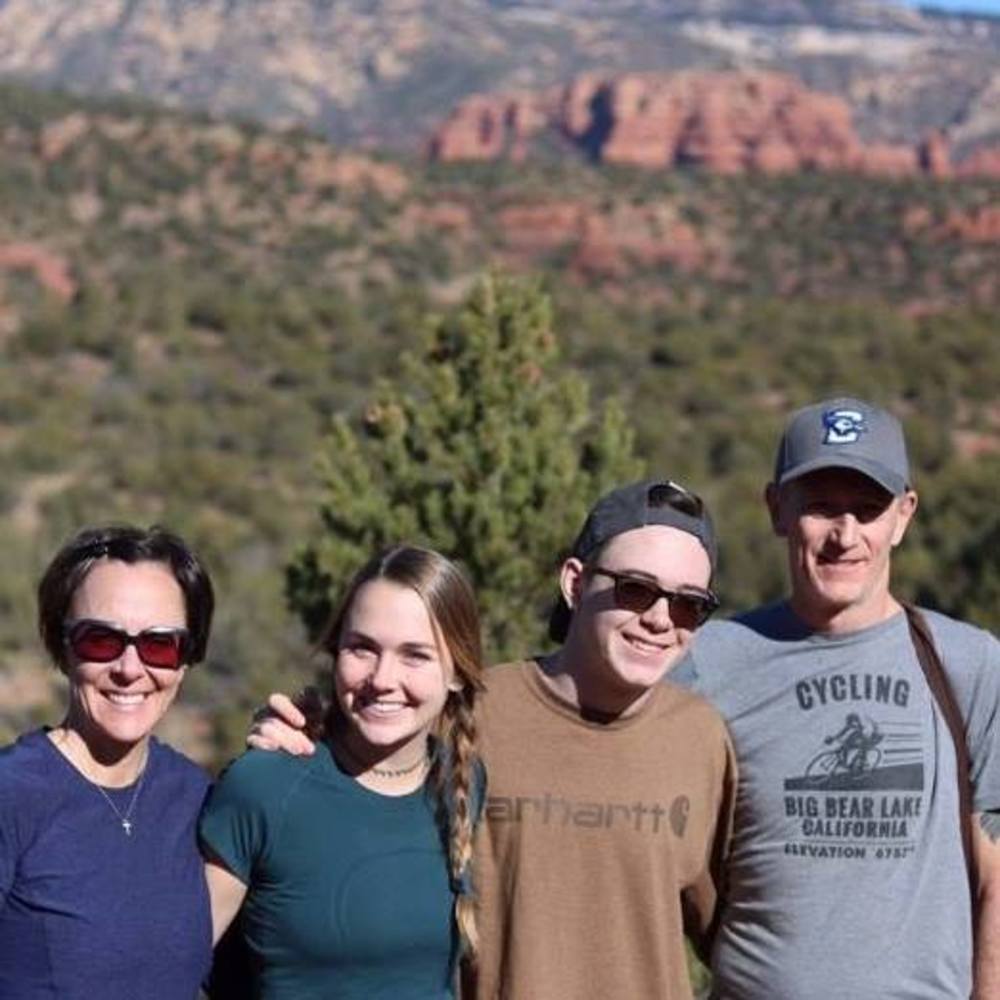 Meet your Posher, Eva